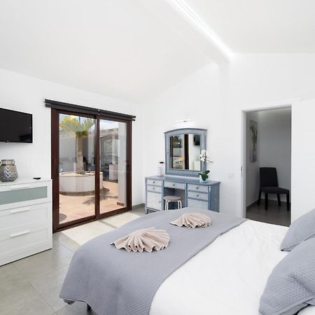 Villa Michelle - Lh114 By Villas Now Ltd Πλάγια Μπλάνκα Εξωτερικό φωτογραφία