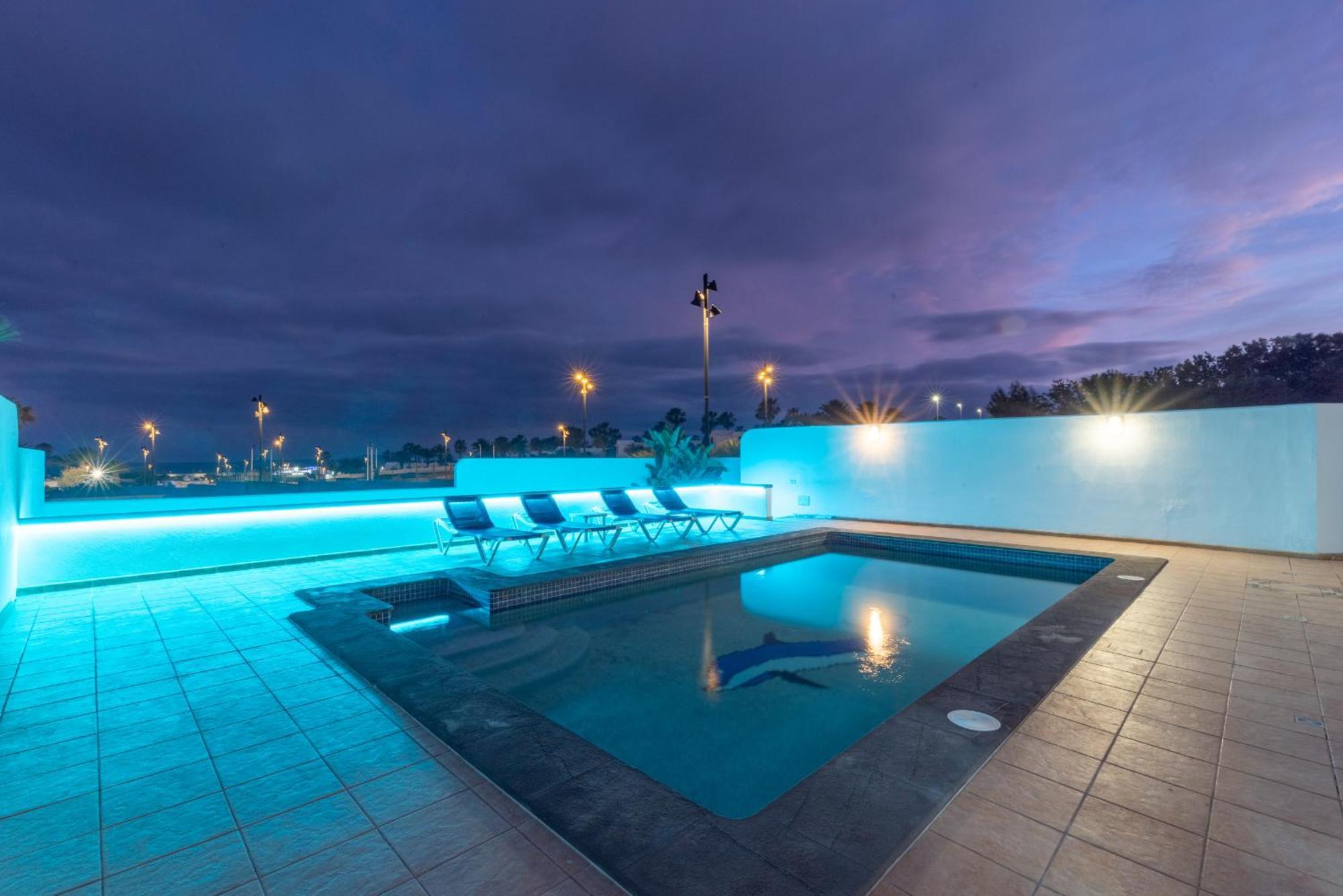 Villa Michelle - Lh114 By Villas Now Ltd Πλάγια Μπλάνκα Εξωτερικό φωτογραφία