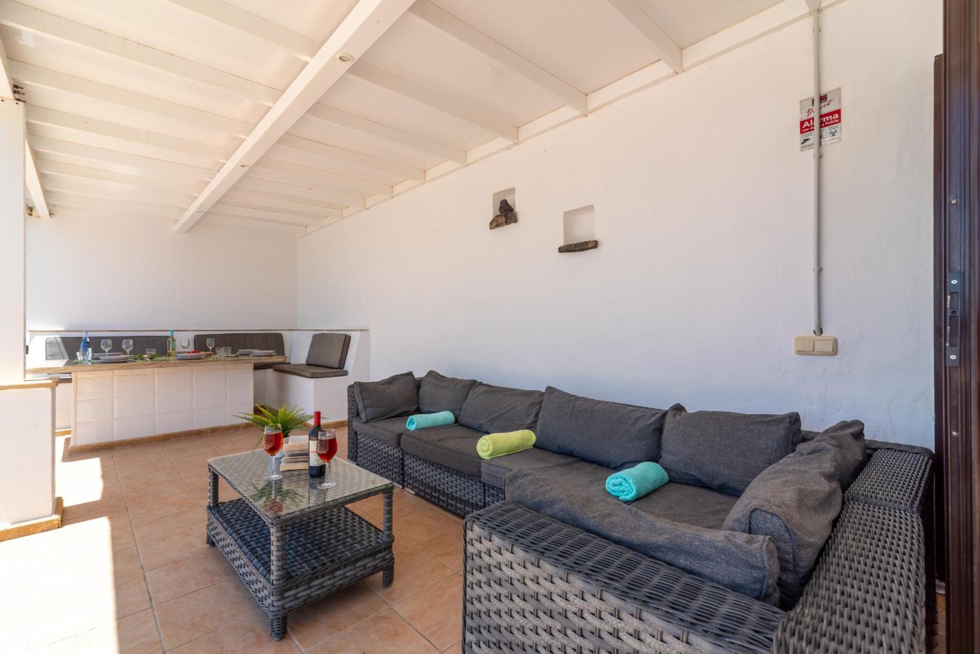 Villa Michelle - Lh114 By Villas Now Ltd Πλάγια Μπλάνκα Εξωτερικό φωτογραφία