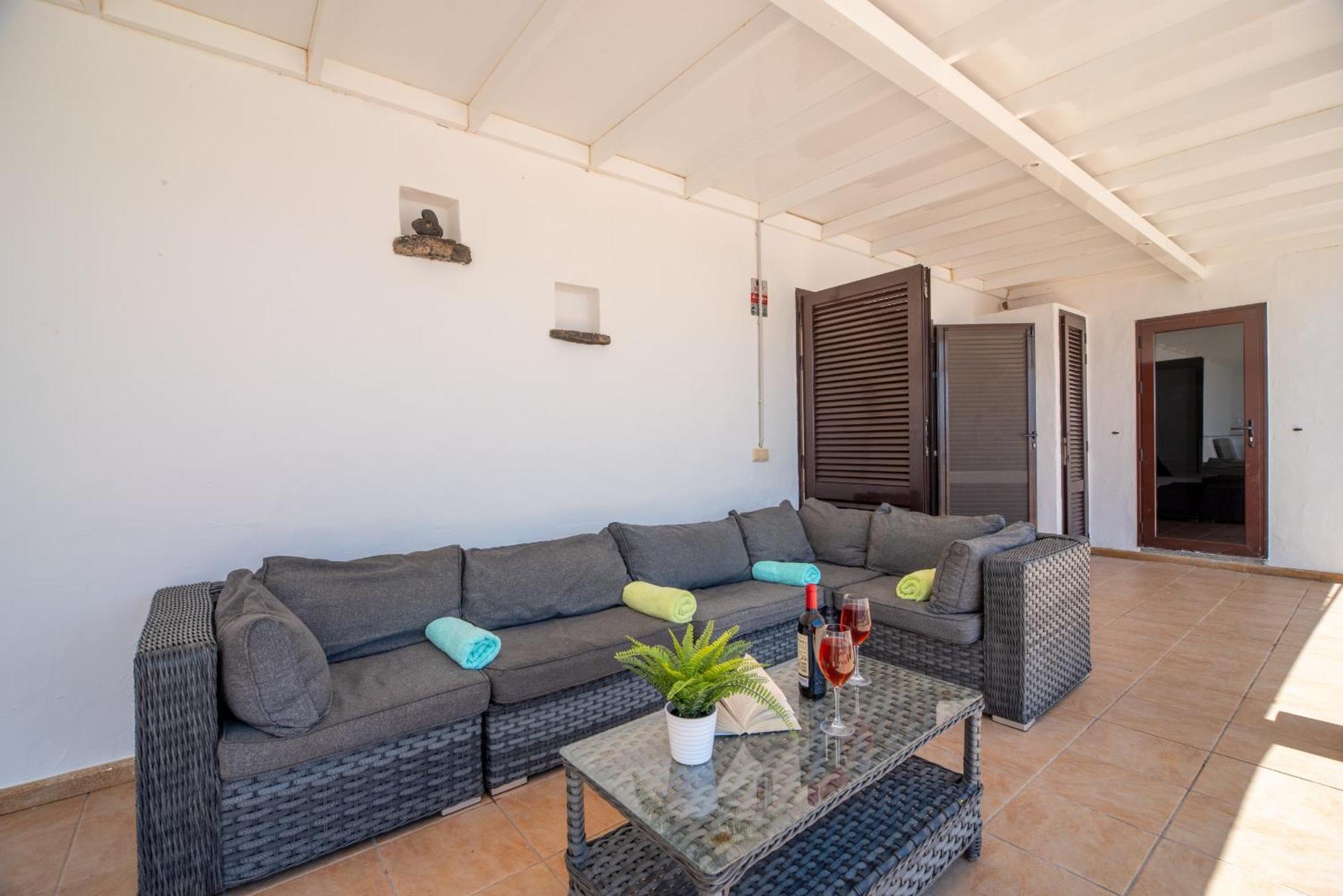 Villa Michelle - Lh114 By Villas Now Ltd Πλάγια Μπλάνκα Εξωτερικό φωτογραφία