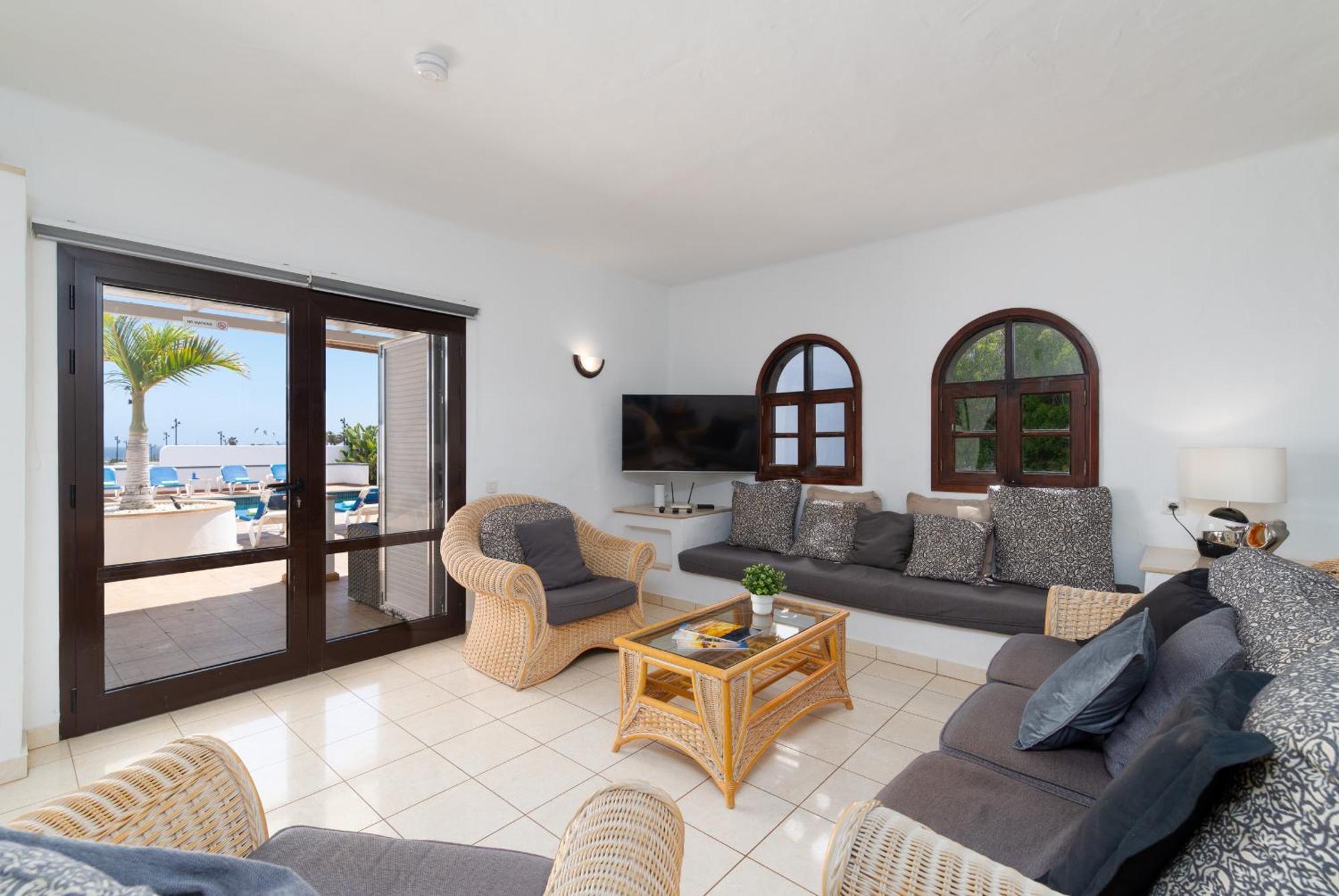 Villa Michelle - Lh114 By Villas Now Ltd Πλάγια Μπλάνκα Εξωτερικό φωτογραφία