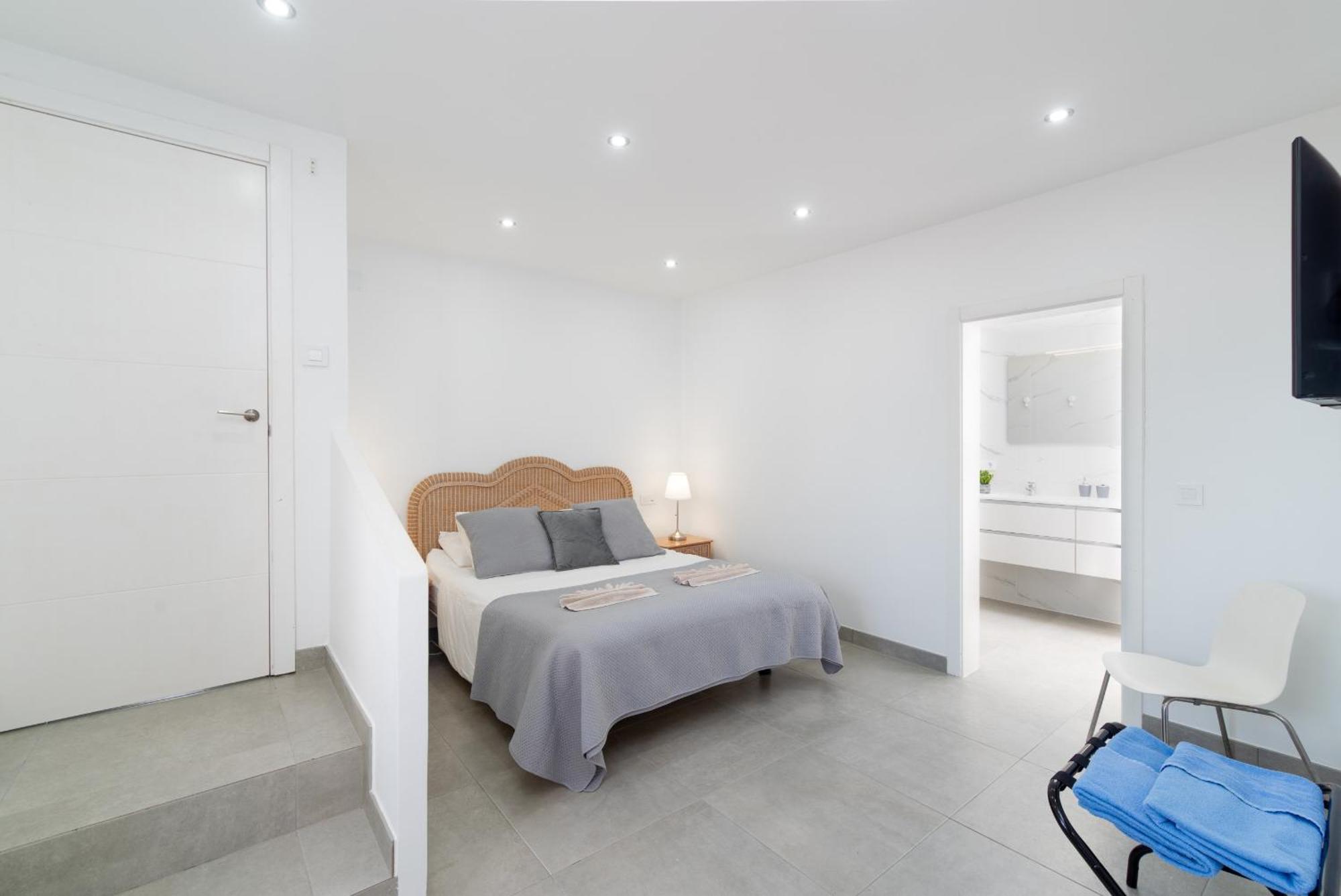 Villa Michelle - Lh114 By Villas Now Ltd Πλάγια Μπλάνκα Εξωτερικό φωτογραφία