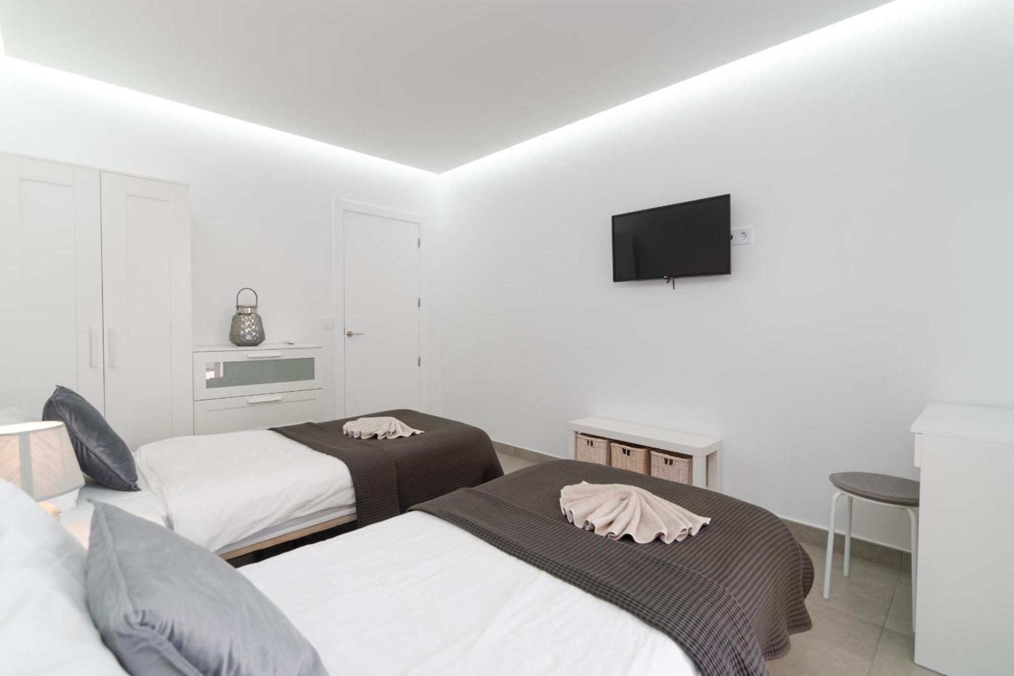 Villa Michelle - Lh114 By Villas Now Ltd Πλάγια Μπλάνκα Εξωτερικό φωτογραφία