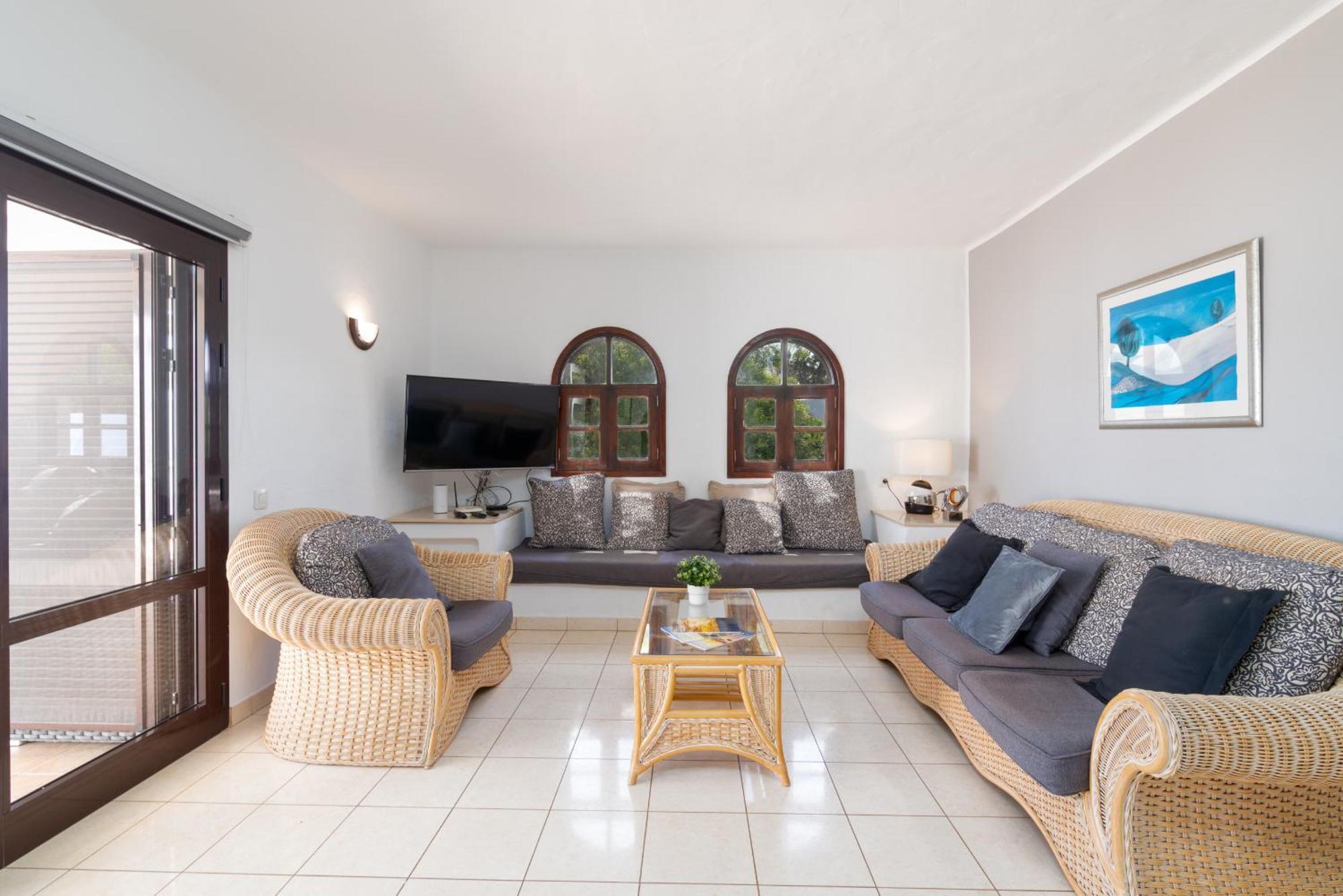 Villa Michelle - Lh114 By Villas Now Ltd Πλάγια Μπλάνκα Εξωτερικό φωτογραφία